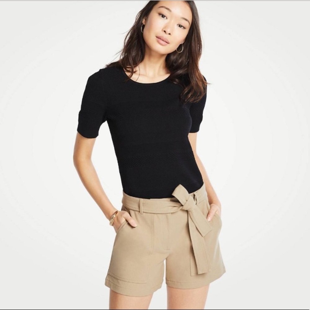 NWT - Ann Taylor Marina Short - Tan - 2P